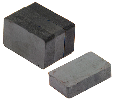 Rectangular ferrite magnet