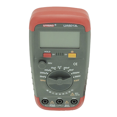 UNI-T digital capacitance meter